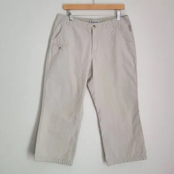 Columbia Women’s Capri Pants Size 10 Beige Small Stains Outdoor Hike Camp Travel - Picture 1 of 11